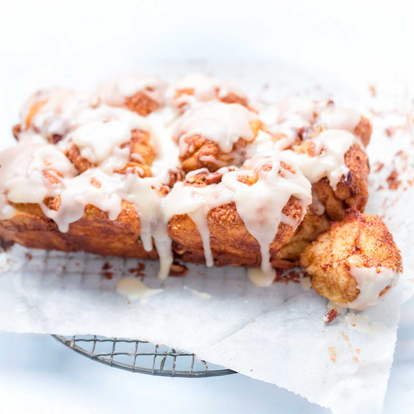 Bacon Monkey Bread – Holiday Pull-Apart Breakfast Bread
